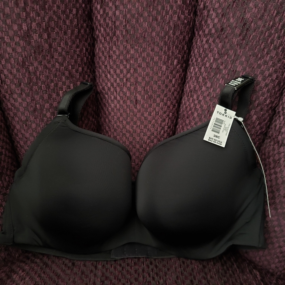 NEW WITH TAGS TORRID 360° Black Balconette 38C